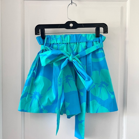 STAUD Pants - Staud sage shorts poplin blue hibiscus print 6